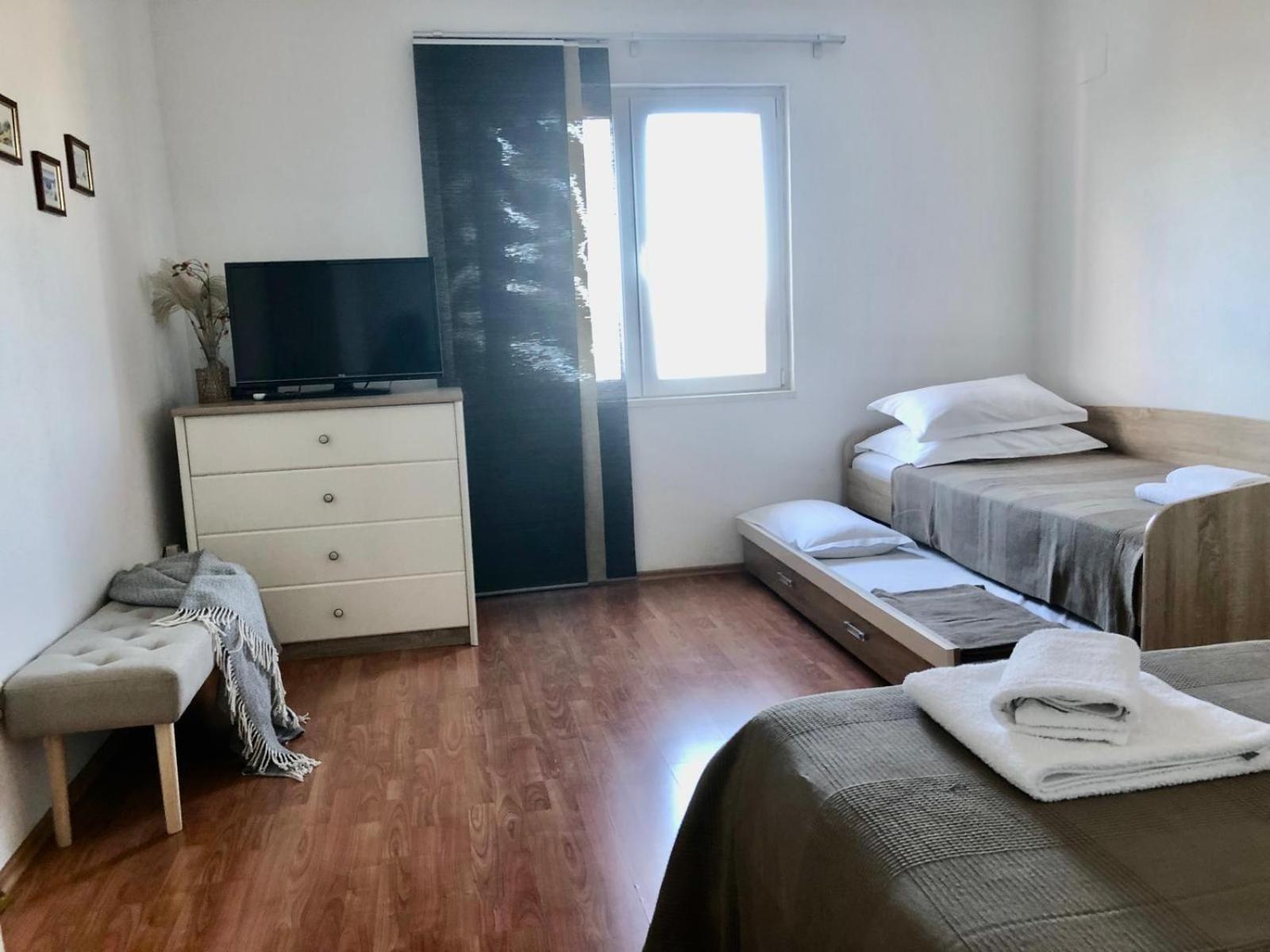 Apartments Curnic Jesenice  Eksteriør bilde