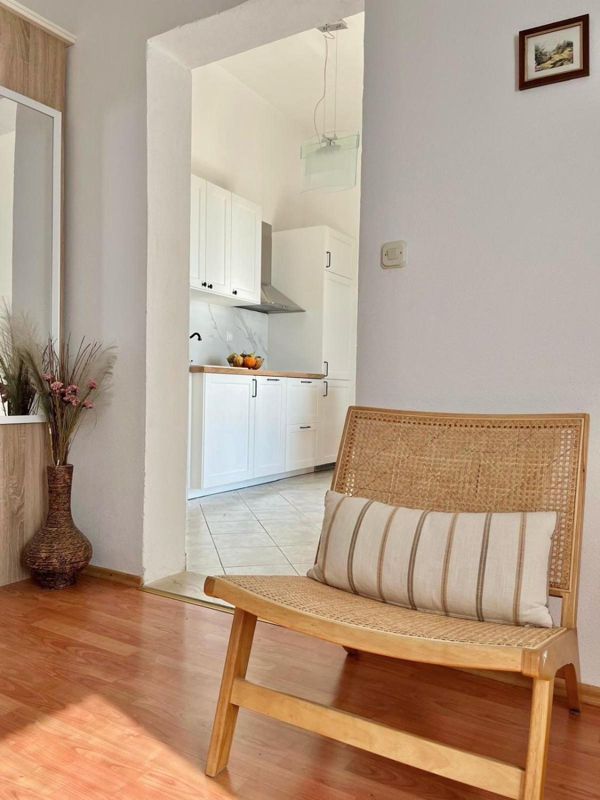 Apartments Curnic Jesenice  Eksteriør bilde